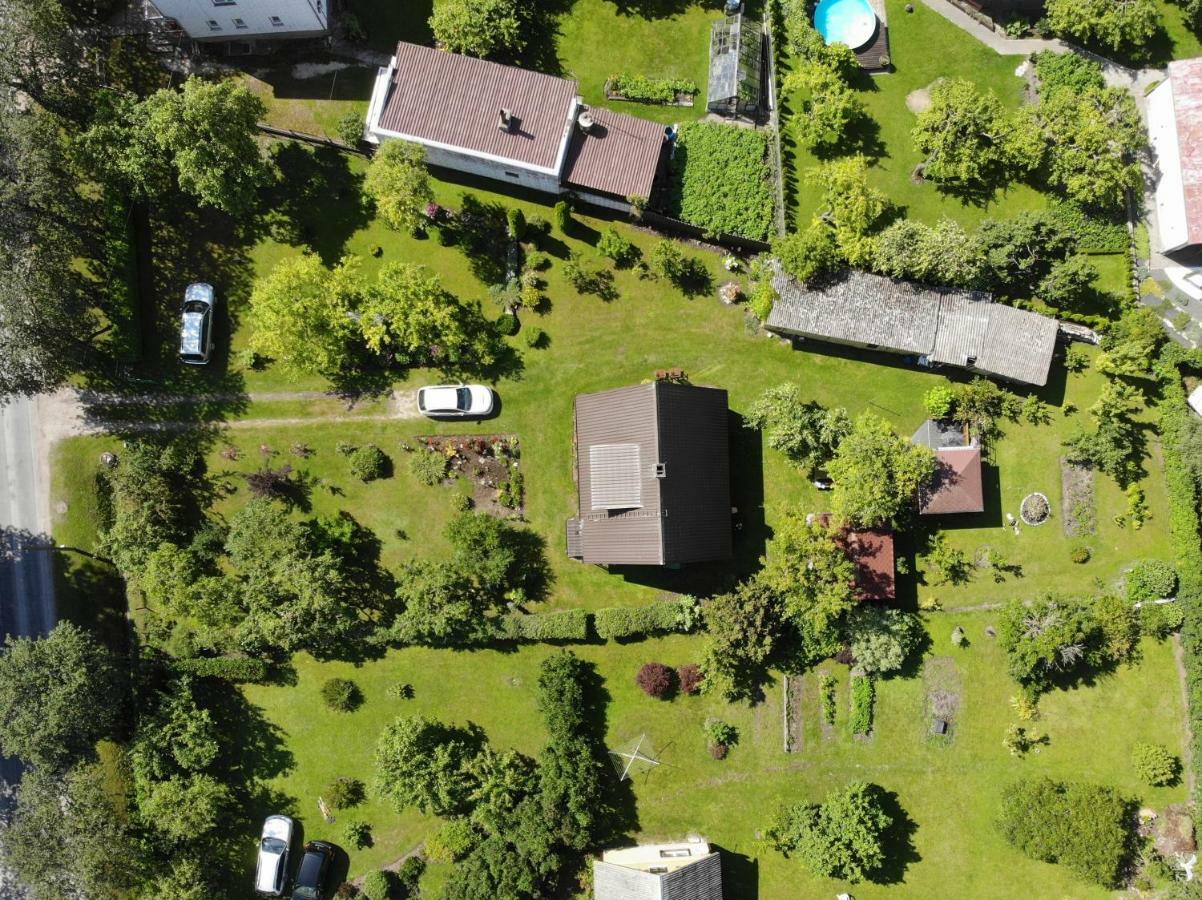 Cozy Summer House With Free Parking Near City Center & Beach Kuressaare Eksteriør billede